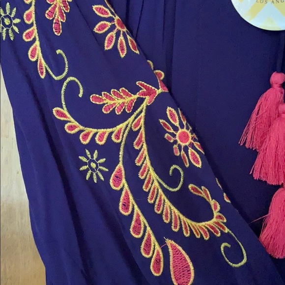 Hayden Los Angeles Embroidered Top - Picture 2 of 2